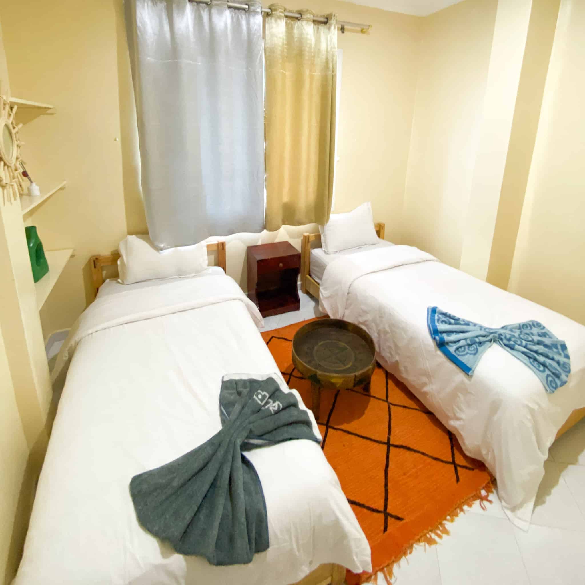 Standard Twin Room Shared Bathroom 2